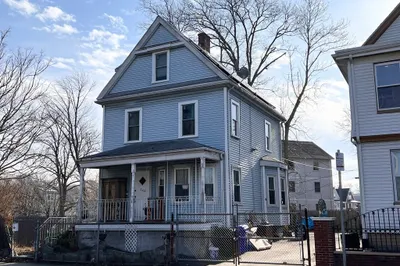 146 Woodrow Ave 1