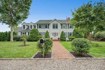 12 Gordon Ln 1