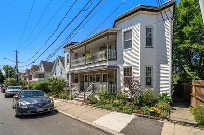 74 Trull St #B 1