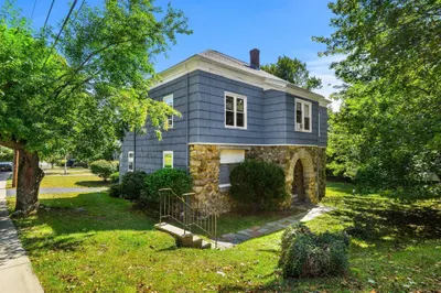 131 Altamont Ave 1