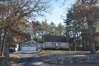 257 Holmes Street 1