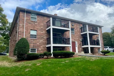 12 Walker Rd #4