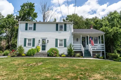 16 Bates St 1