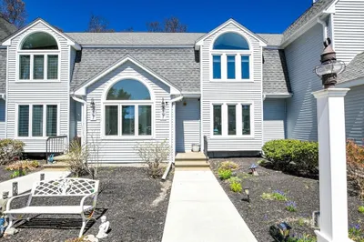 35 Pilgrim Village Rd #403 1