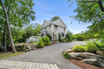 3 Cabot Ln 1