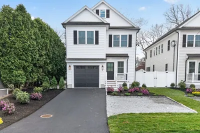 8 Dobbins Street 1