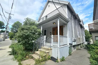 26 Holden St #1