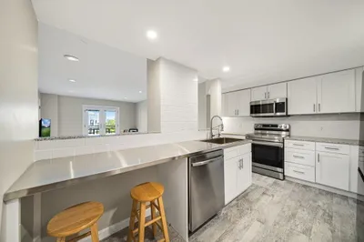 165 Cottage St #201