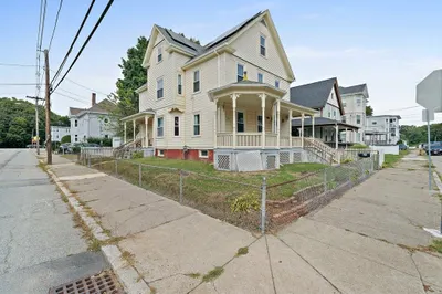 21 John St
