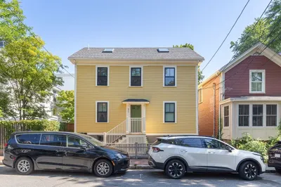 577 Franklin St #2 1