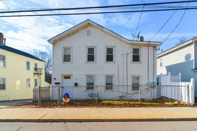 15 Blackstone St 1