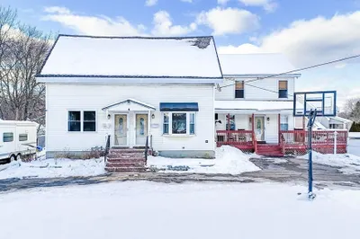 175-177 Lowell Ave