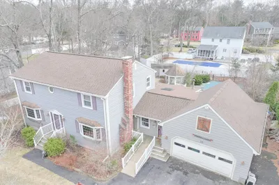10 Brookside Road 1