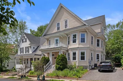 39 Mellen St #1 1