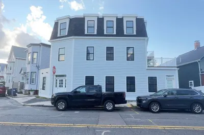 804-806 Saratoga St #1 1
