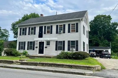 47 W Main St