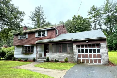 61 Jordan St 1