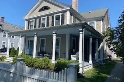 106 Main St 1