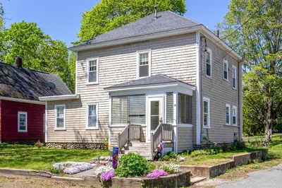 8 Lovell St