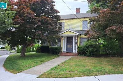 281 Elmwood Ave
