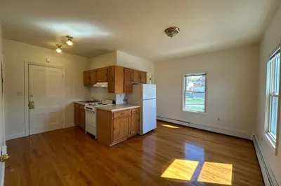 11 Snow St #2L