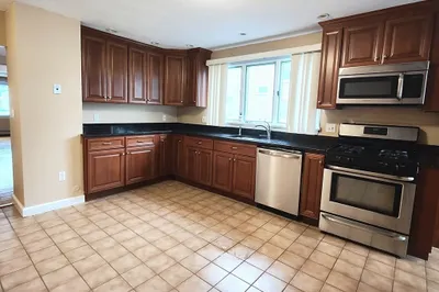 8 Whyte Street #1