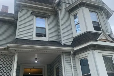 2 Sunderland St