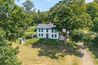 85 Dacey Rd