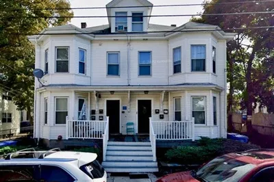 64-70 Hall St