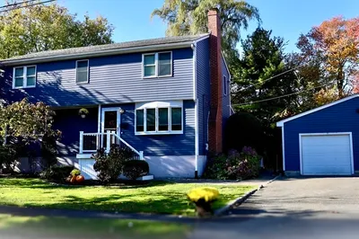 24 Squanto Rd