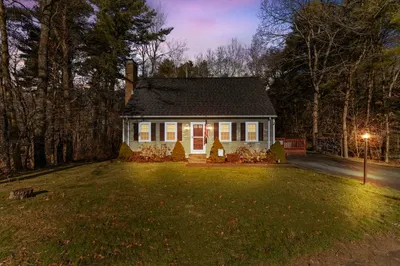 44 Warren Ave Ext 1