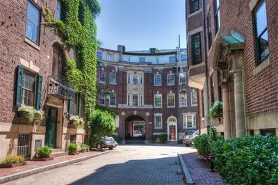 5 West Hill Place #1 1