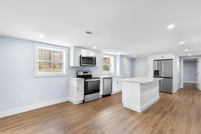 37 Wentworth St #1