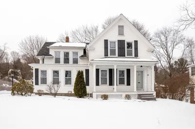18 Hadwen Lane 1