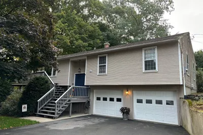 62 City View Blvd 1