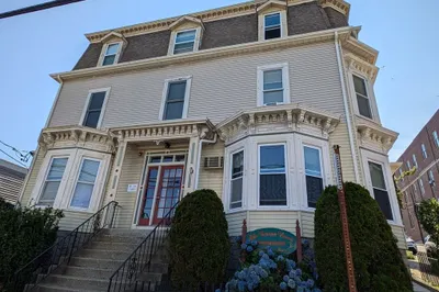 313 Durfee St #2S 1