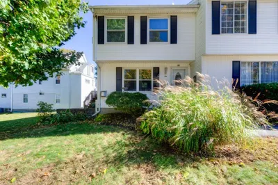 55-a Warner Ave 1