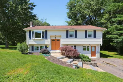 116 Bayberry Rd