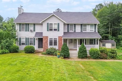 857 Wauwinet Rd 1