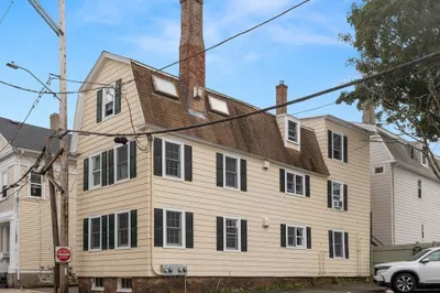 4 Herbert St #1