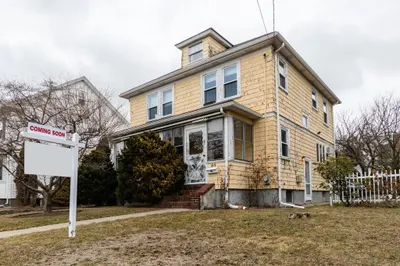 54 Bridge St