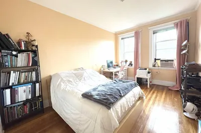 382 Riverway #8