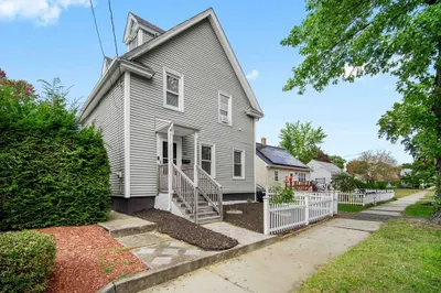 104 Farnsworth St 1