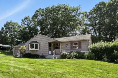 51 Glenview Dr