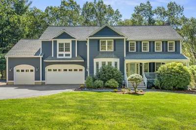 32 Vose Hill Road 1