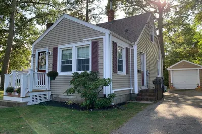 317 Commonwealth Ave
