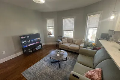 337 Highland Ave #2