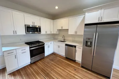 14 Humboldt Pl #1