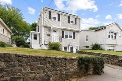 50 Lancaster Rd 1
