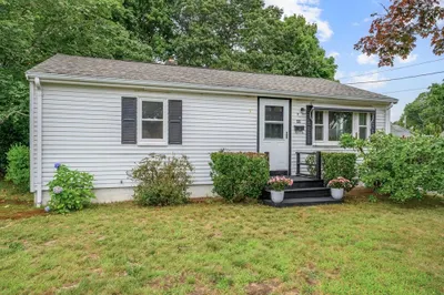 58 Homestead Ln